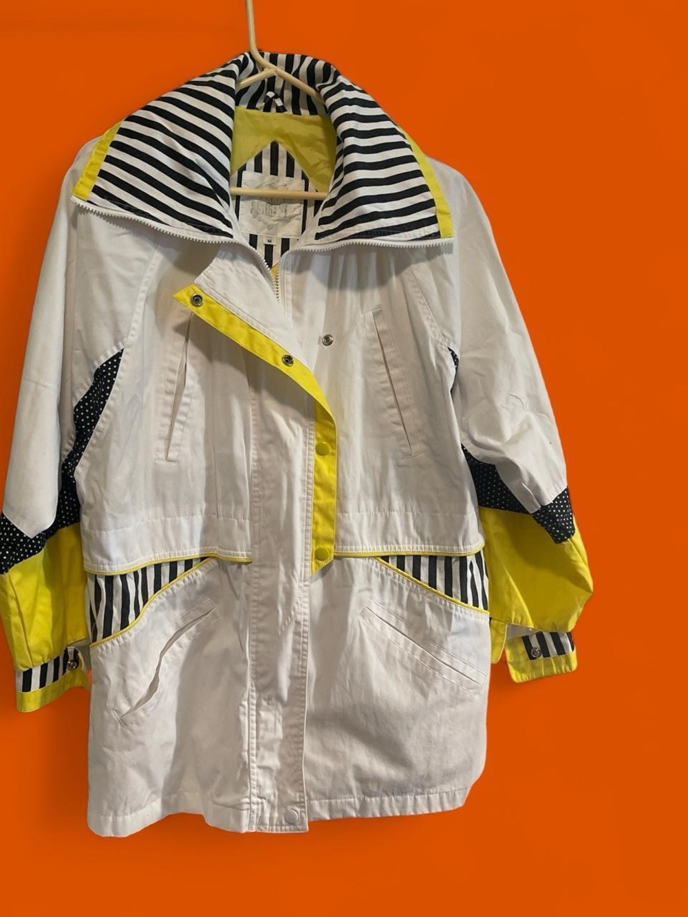 Fleet Street Vintage Women's White & Yellow Collared Coat with Striped Trim